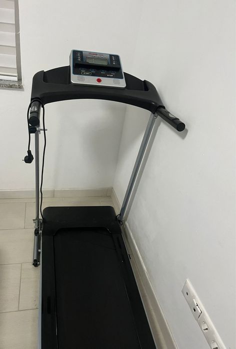 Banda alergat electrica BodyFit F3000