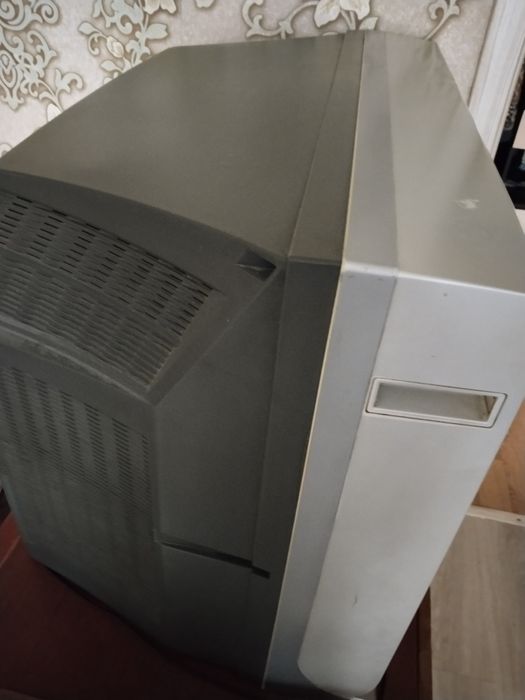 Продам телевизор