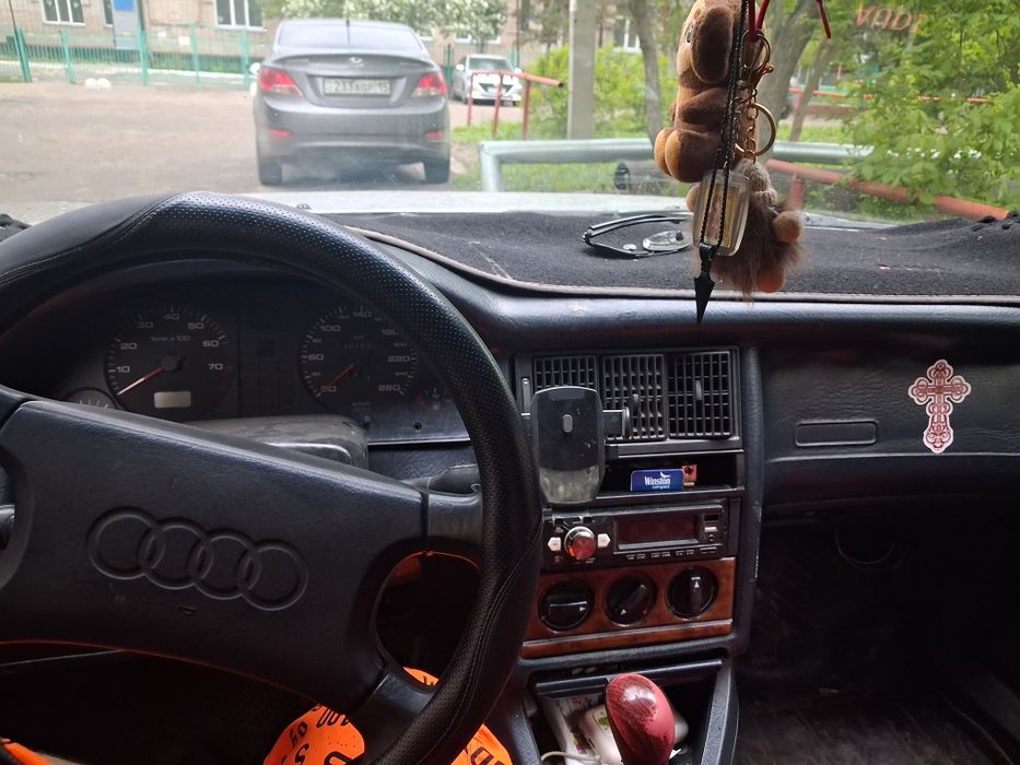 Продам машину ауди б3