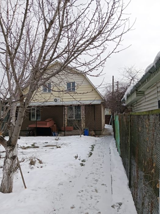 Продам отдельно стоящий дои