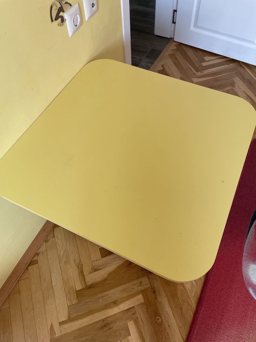 Маса за детска стая