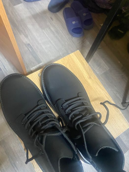 Етік сатылады киілменен жана