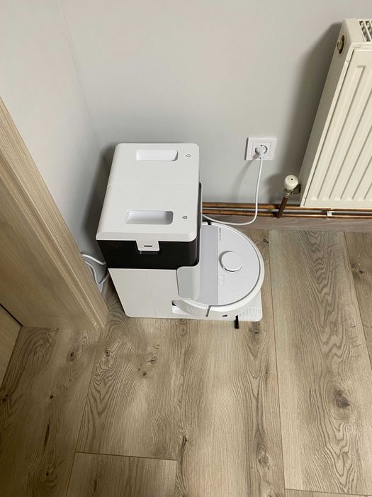 ROOMBA PLUS 505 COMBO ROBOT +Autowwash +Dock