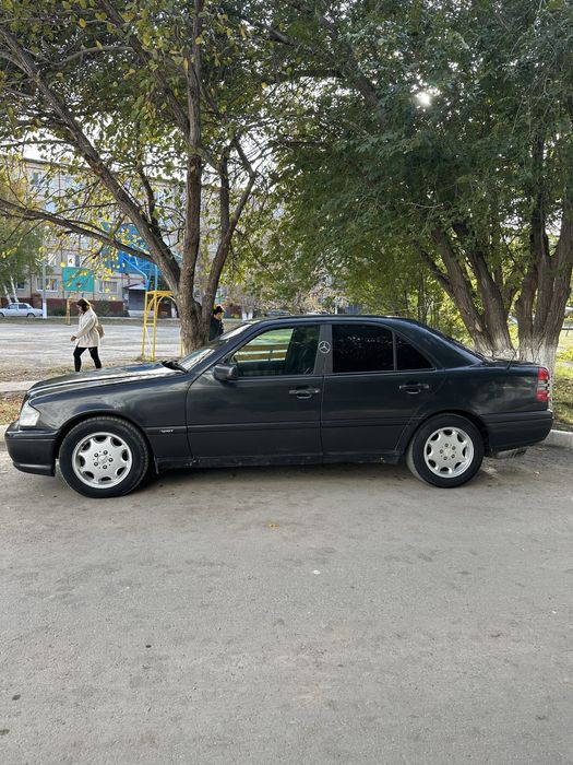 Mercedes Benz C180 W202