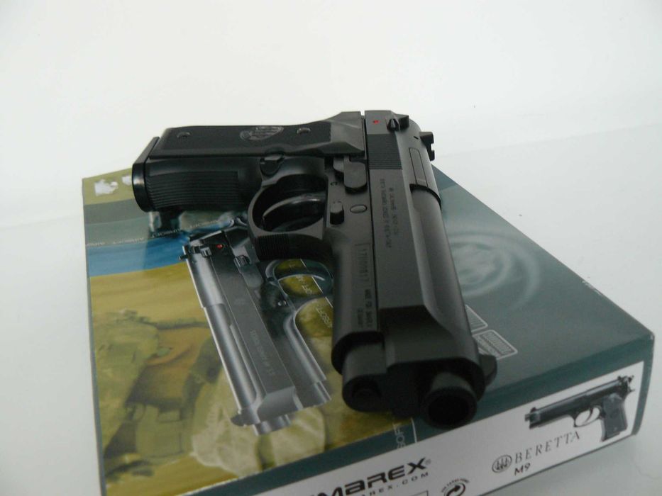 Pistol Airsoft BERETTA M9 WORLD DEFENDER UMAREX Spring/Arc/Manual