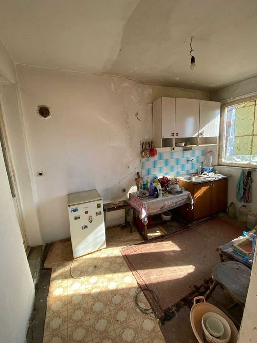 Продава се Къща в Карнобат - 160 кв.м за 137 €/кв.м - Снимка #2