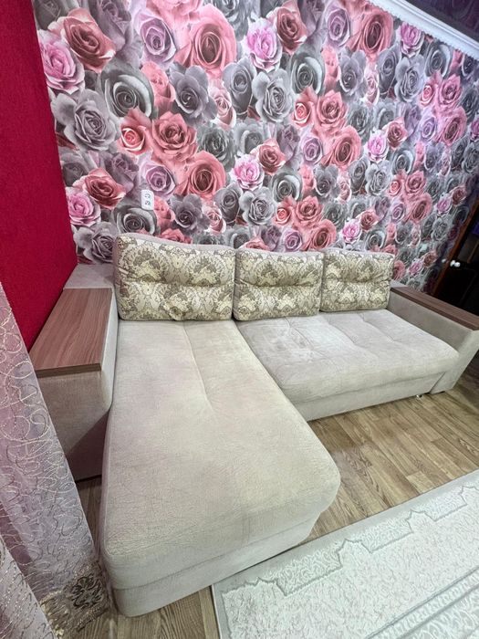 Продам диван в хорошем состоянии