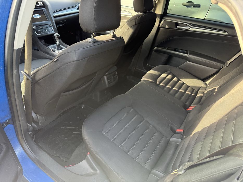 Ford mondeo mk5.