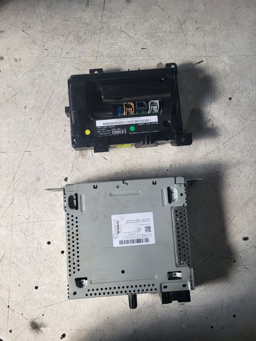 Unitate radio , Navigatie ( 2811 522 39 R )Clio / Captur + Display