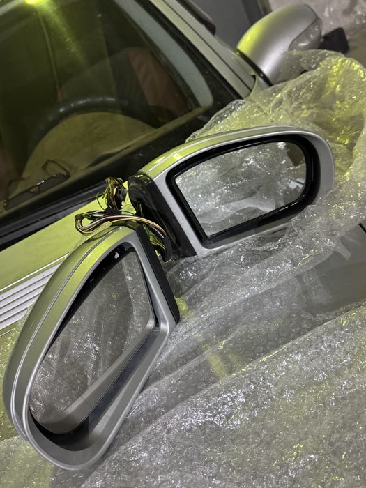 Продам зеркала боковые на мерседес