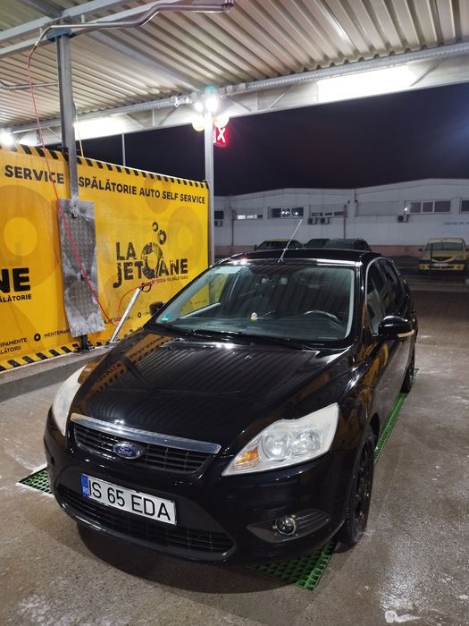 Vând Ford Focus 2010