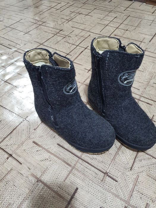 Продам валенки детские