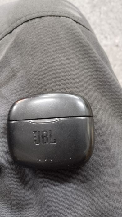 Наушники продам jbl
