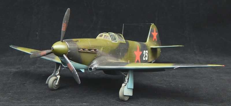 Сборная модель самолета Як-1Б (Моделист, 1/48)