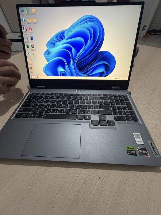 Ноутбук lenovo LOQ