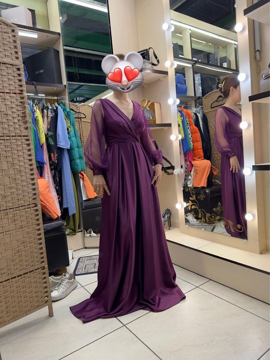 Новая красивая платья, нарядная, модная, с этикеткой