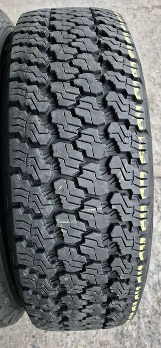 4 anvelope iarna Goodyear 245/75/17.Pretul este pe bucata.