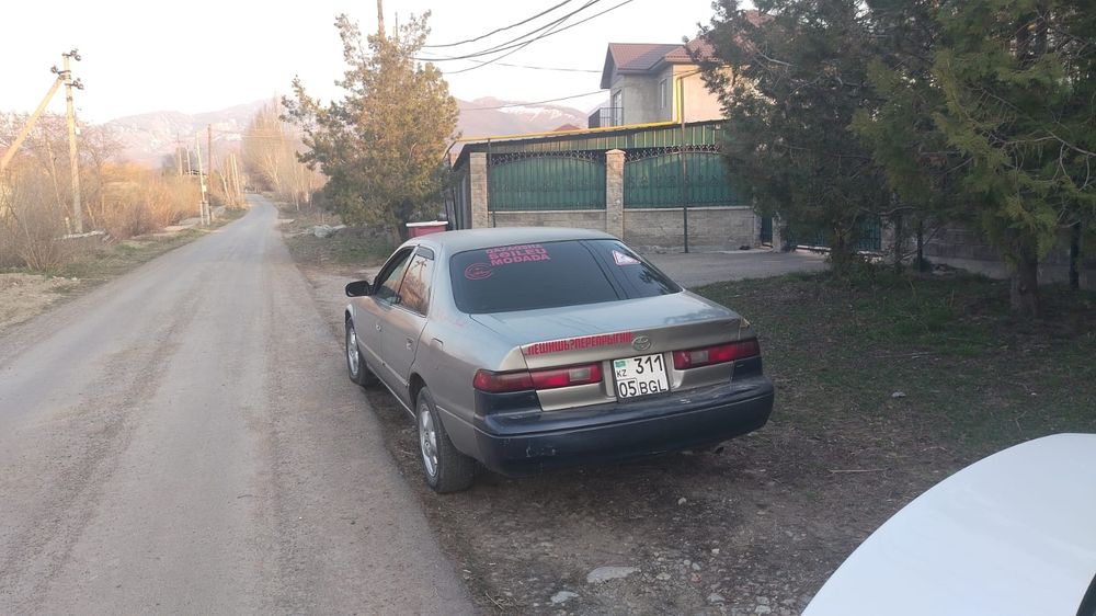 Toyota camry 20 американнис