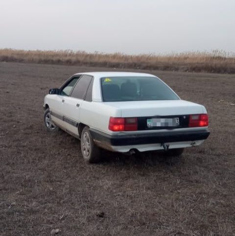 Ауди 100 сатылады