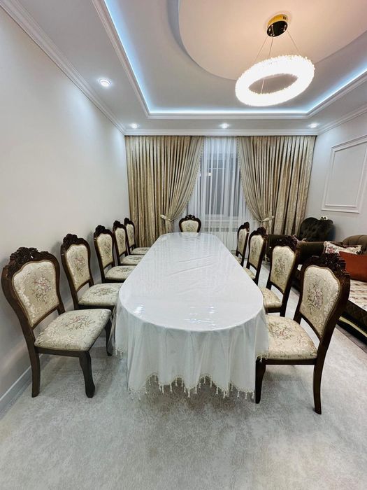 Продам стол в идеальном состоянии