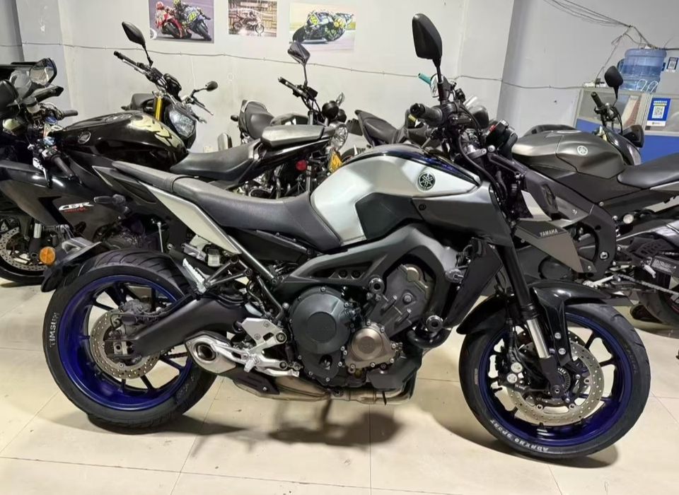 Yamaha mt09 sotiladi