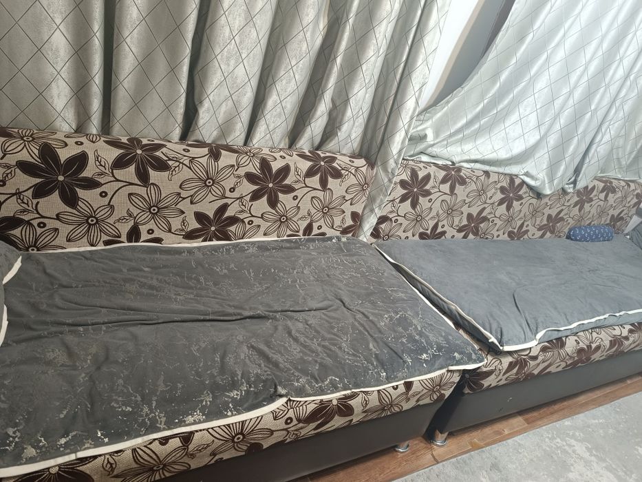 Продам диван тахта