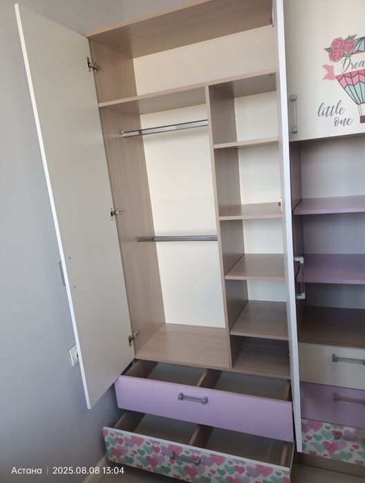 Шкаф плательный двухдверный