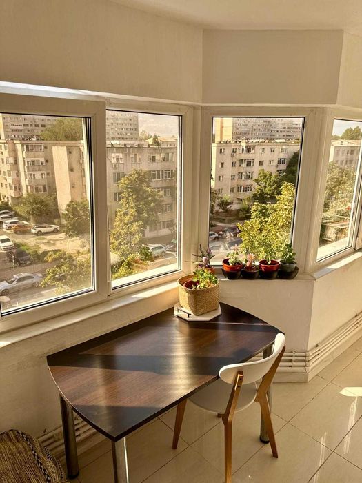 Apartament 3 camere MOBILAT & UTILAT complet- 1 Mai nr. 25, Constanța