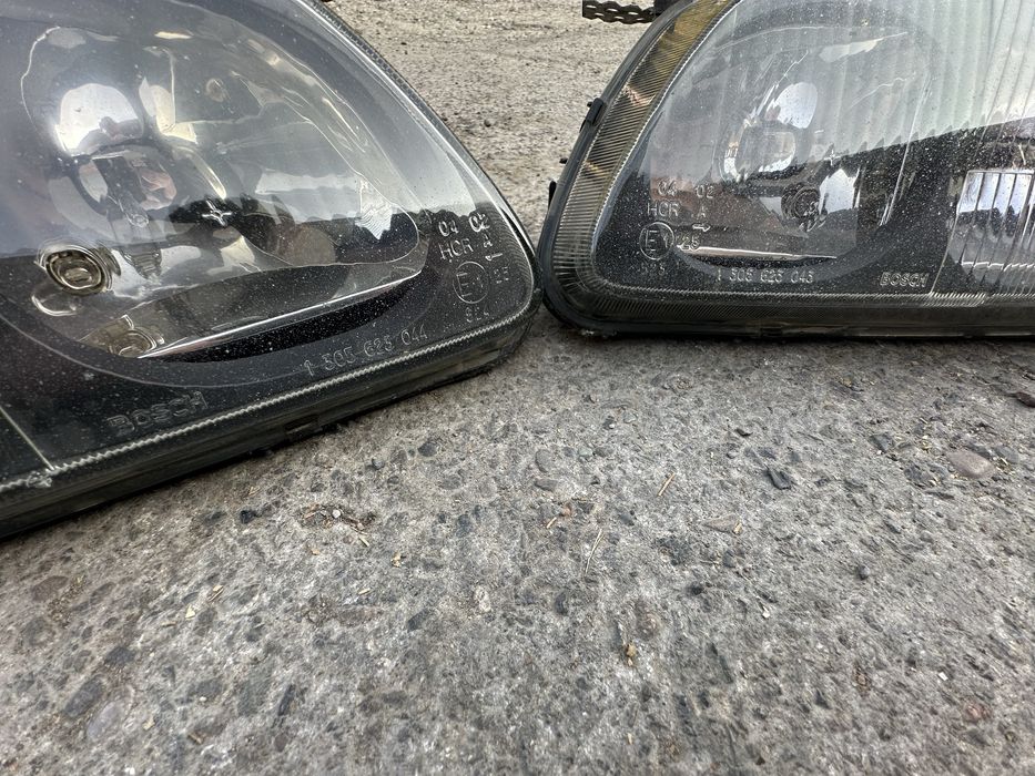 Фары оригинал   Мазда 626 дорестайлинг