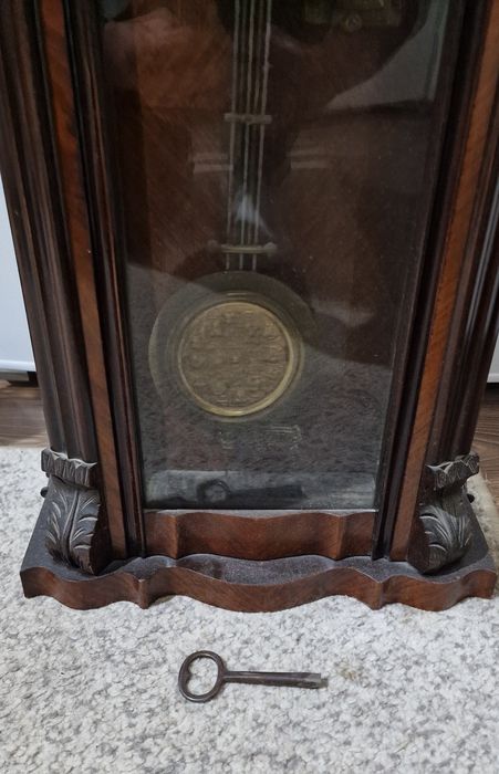 Ceas de perete cu pendul