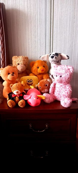 Продам мягкие игрушки за 5000 (все вместе)