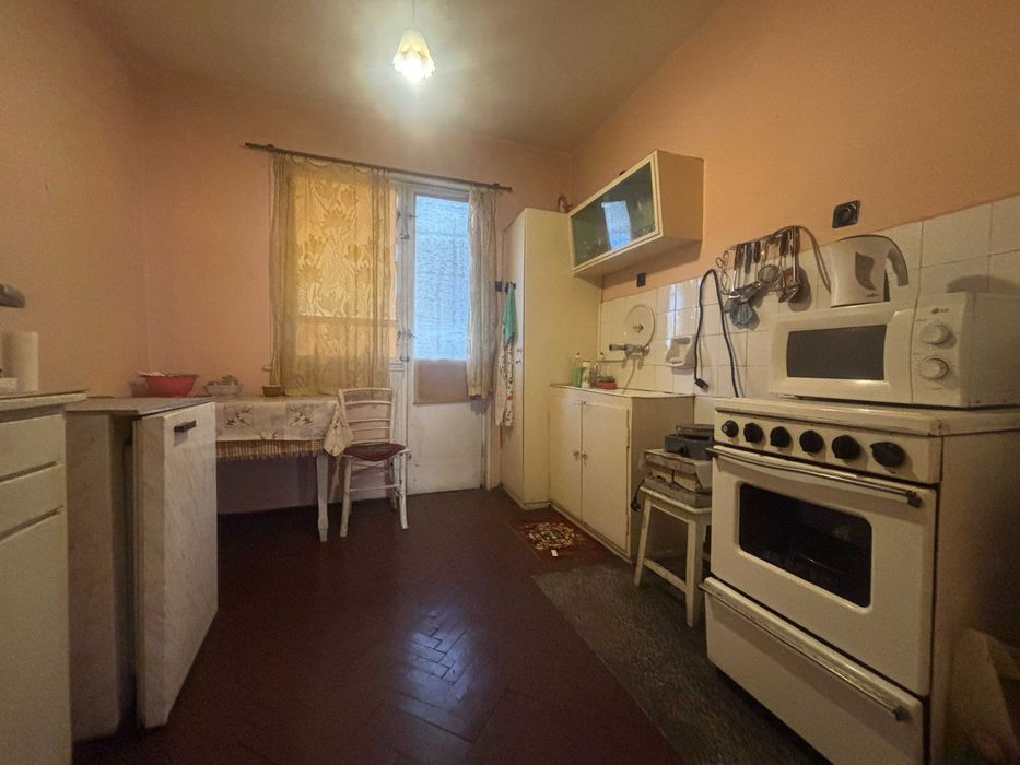 Продава се Четиристаен апартамент в Карлово - 85 кв.м за 1412 €/кв.м - Снимка #12