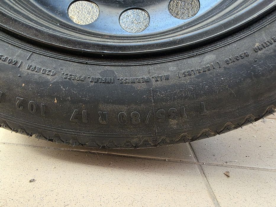 Vând roata de rezerva slim pentru BMW