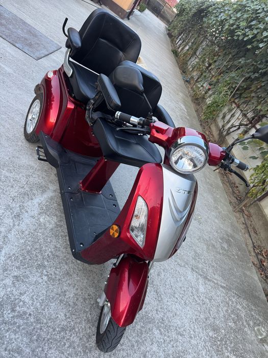 Triciclu electric 2 locuri
