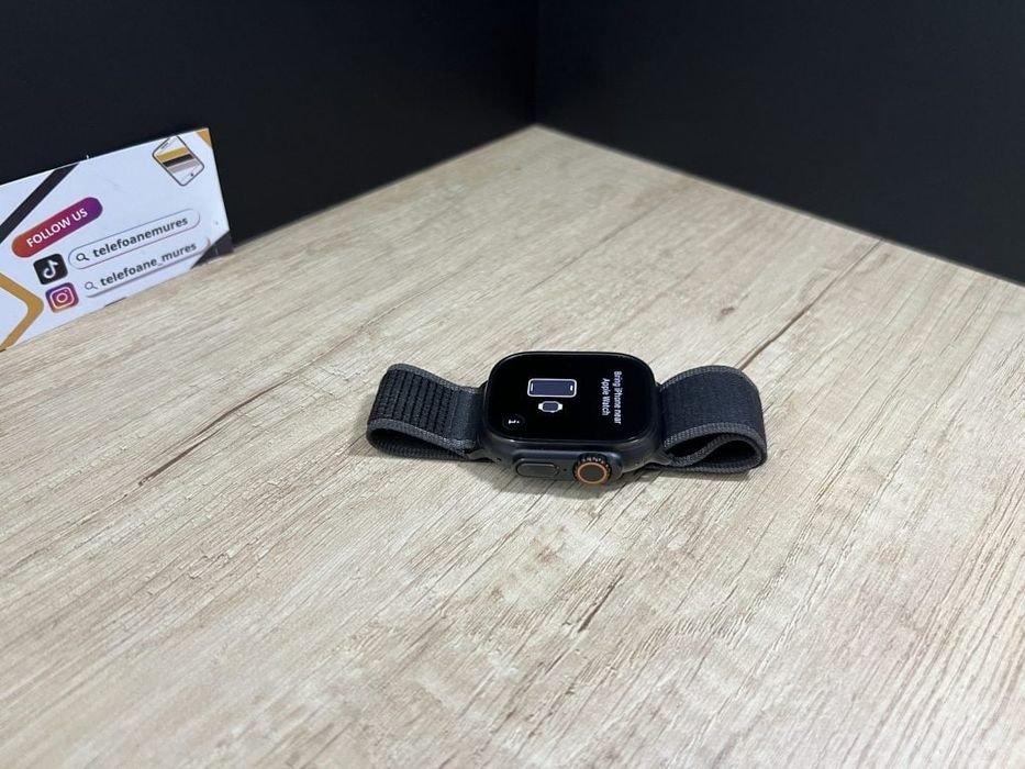 Apple Watch Ultra 3 49mm Black Titanium Black Charcoal Trail Loop Seco