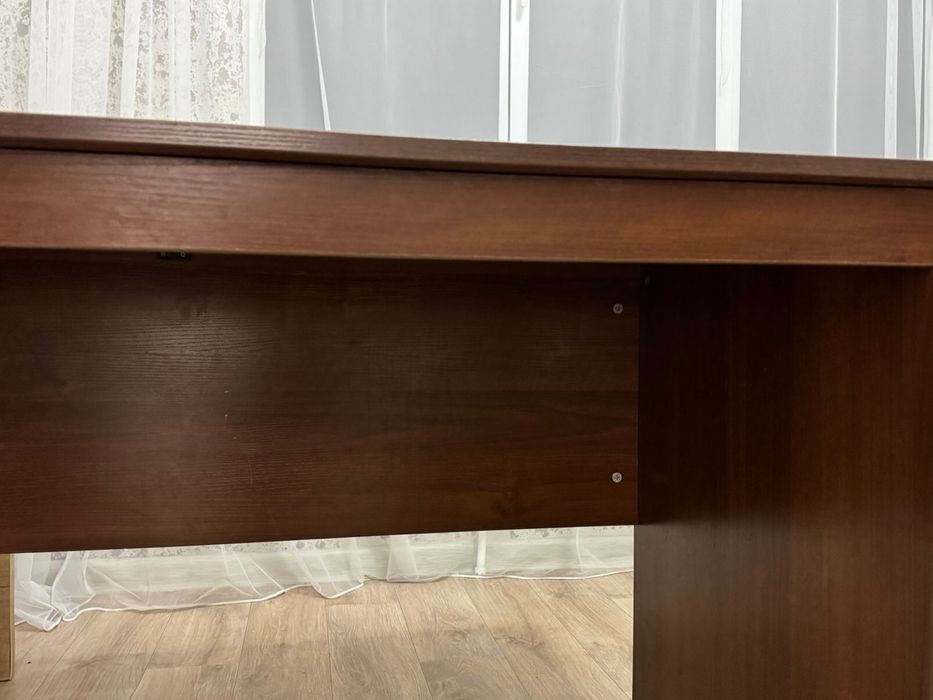 продам СТОЛ срочно