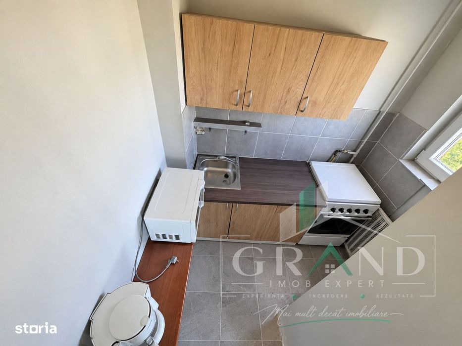 Garsoniera | Balcon inchis | Etaj intermediar | Marasti–zona Rasarit