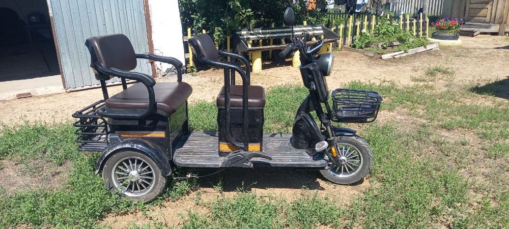 Трицикл электровелосипед