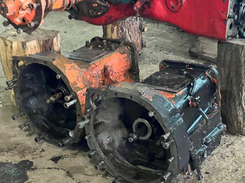 Vand transmisie tractor U650 in stare foarte buna de functionare
