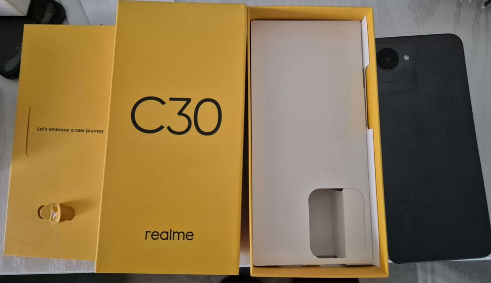 Realme C30, Samsung A40, Redmi smart band 2