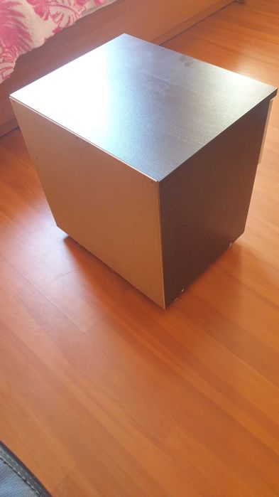 Нощно шкафче венге