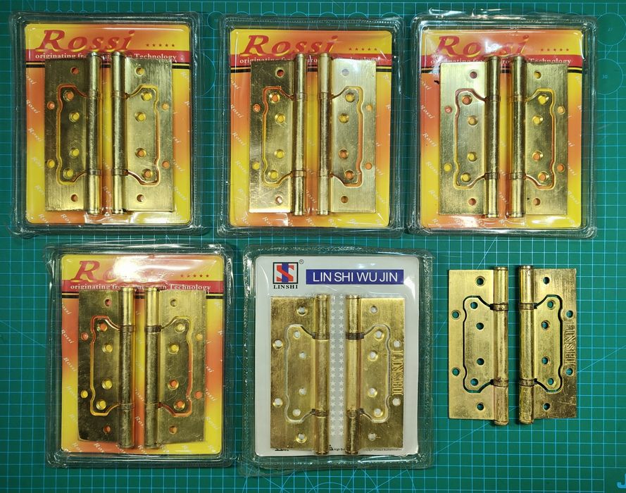 Петли для двери и ригели