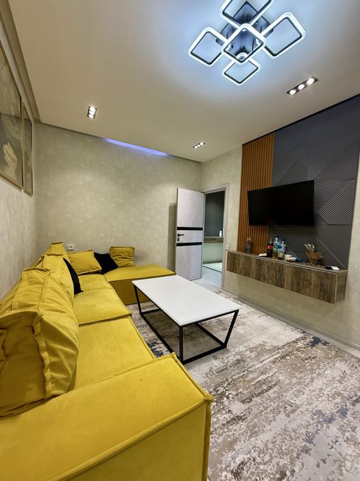 Продаю Своя ЕвроКвартира Чиланзар 11-квартал 3/3/4 Шох Мед Центр 64м2.