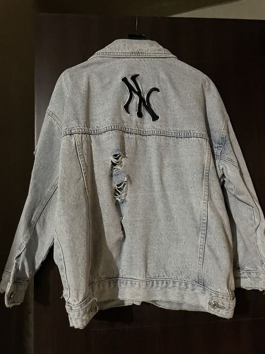 Джинсовая куртка