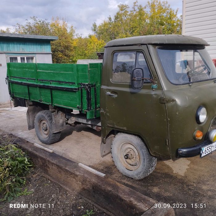 продам Уаз бортовой на ходу с документами