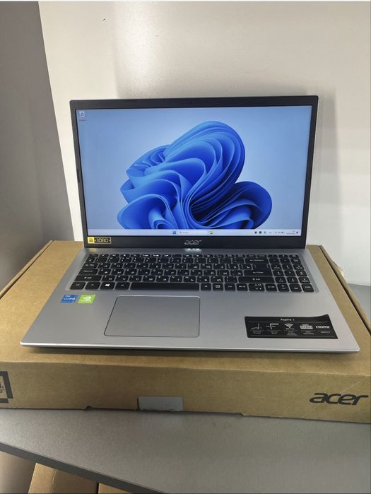 Acer Aspire 3 i3-11/12gb/256