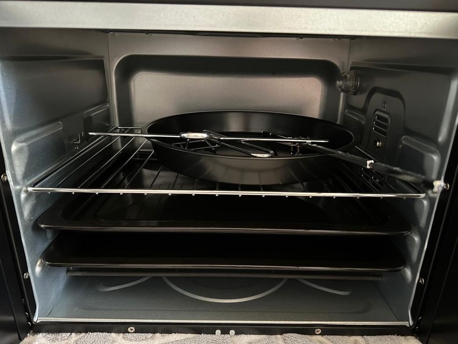 Продам духовку за 60000