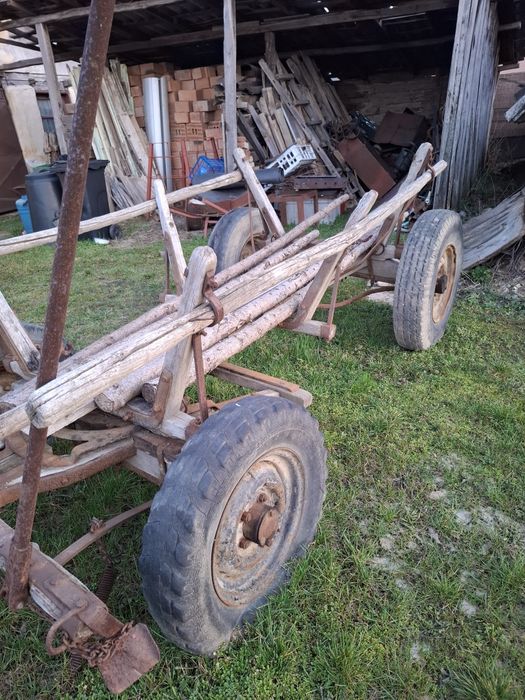 Căruță rustica veche