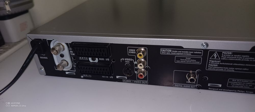 Philips DVD RECORDER model 3305 perfect