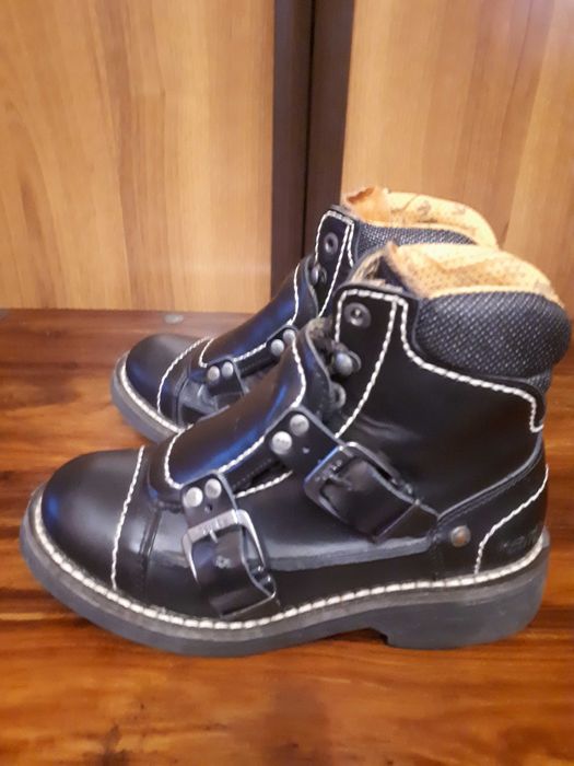 Bocanci din piele Art Company marime 37